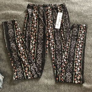 Patterned leggings!
